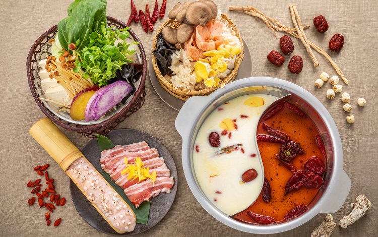 薬膳レストラン10ZEN 店内